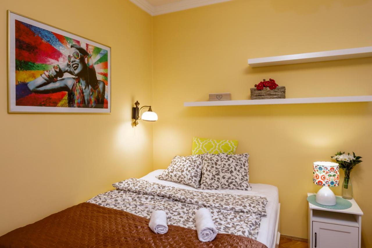 Ok Kazimierz Apartments คราคูฟ ภายนอก รูปภาพ