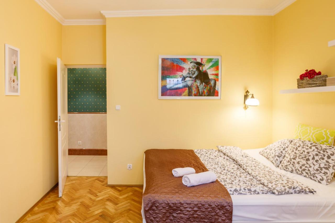 Ok Kazimierz Apartments คราคูฟ ภายนอก รูปภาพ